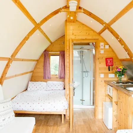 Wallsend & Glamping Pods Camping